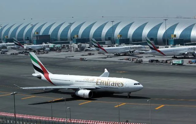 شركة طيران الإمارات تخطط لاستمرار تشغيل طائراتها الضخمة ‘A380’ حتى نهاية العقد القادم شركة طيران الإمارات تخطط لاستمرار تشغيل طائراتها الضخمة ‘A380’ حتى نهاية العقد القادم