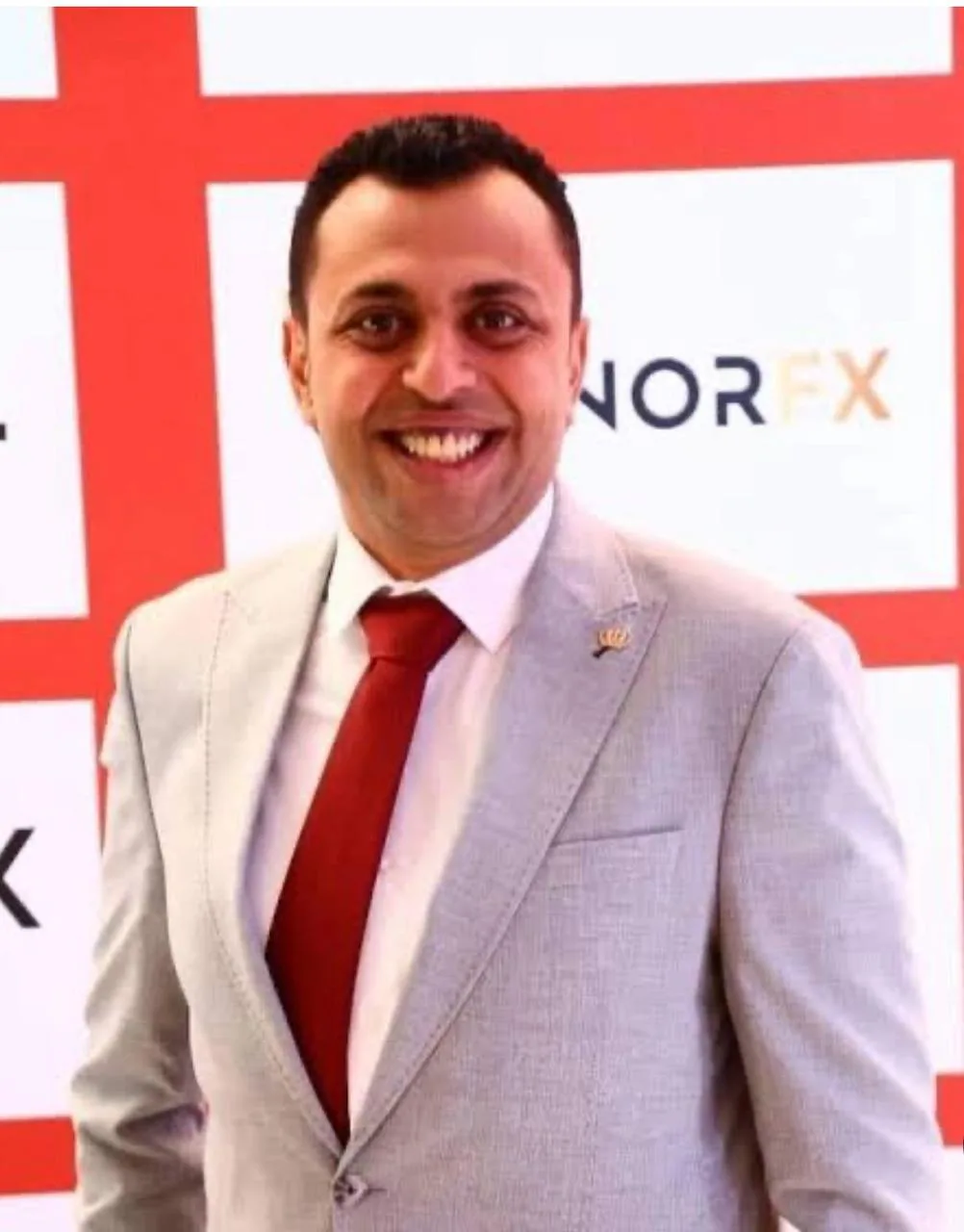 “خبير”: التفاؤل الاقتصادي مستند إلى اتفاقية “رأس الحكمة” وتراجع التوترات، لكن الحاجة إلى الاستدامة تتطلب تنويع المصادر وتقليل الديون. “خبير”: التفاؤل الاقتصادي مستند إلى اتفاقية “رأس الحكمة” وتراجع التوترات، لكن الحاجة إلى الاستدامة تتطلب تنويع المصادر وتقليل الديون.