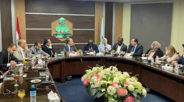 جمعية مستثمري العاشر من رمضان تستقبل وفداً من جمهورية الكونغو الديمقراطية لتعزيز اتفاقية الشراكة المشتركة.