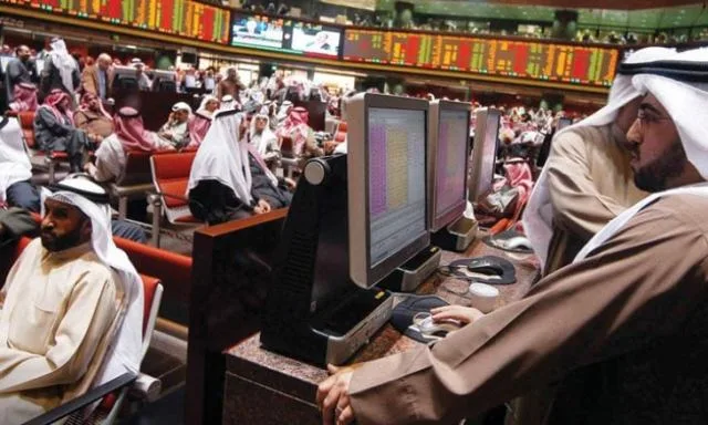 الأسواق العربية تتراجع بشكل كبير نتيجة النزاع بين إسرائيل وإيران الأسواق العربية تتراجع بشكل كبير نتيجة النزاع بين إسرائيل وإيران