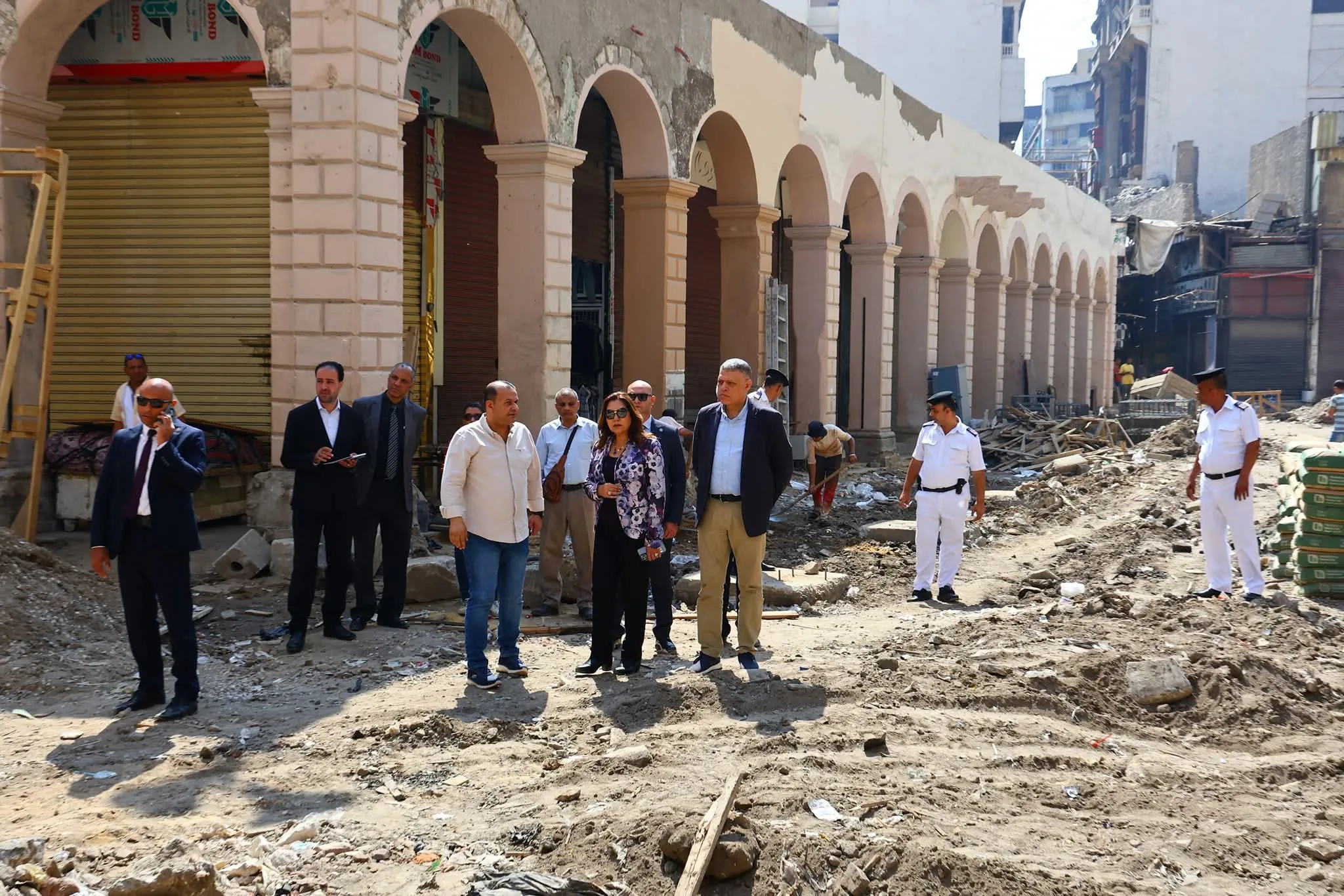 38 مليون جنيه لتحسين “سوق العتبة”.. وزيرة التنمية المحلية: تحديث الواجهات وضمان ممرات آمنة للمواطنين 38 مليون جنيه لتحسين “سوق العتبة”.. وزيرة التنمية المحلية: تحديث الواجهات وضمان ممرات آمنة للمواطنين