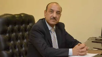 رئيس بنك التنمية الصناعية السابق: استمرار النزاع بين إسرائيل وإيران يشكل خطرًا على الجنيه ويؤثر سلبًا على الميزان التجاري المصري.