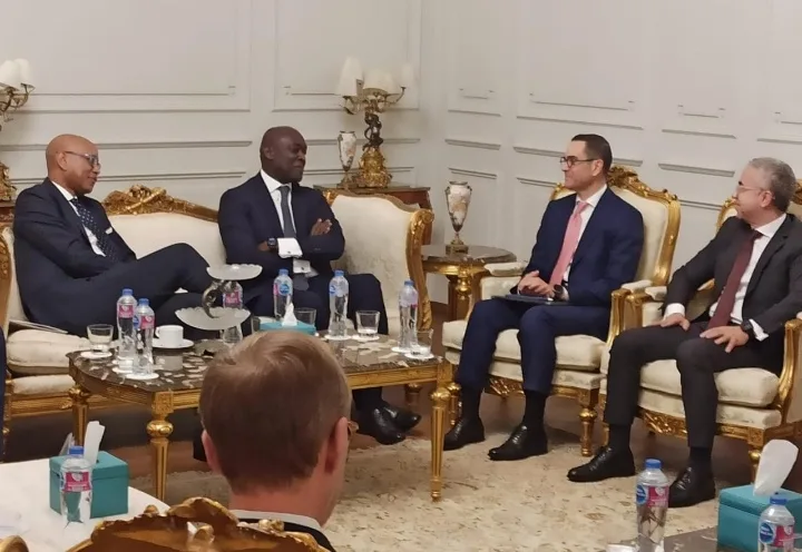 وزير الاستثمار يلتقي فريق مؤسسة التمويل الدولية (IFC) لاستكشاف فرص تعزيز الشراكة. وزير الاستثمار يلتقي فريق مؤسسة التمويل الدولية (IFC) لاستكشاف فرص تعزيز الشراكة.