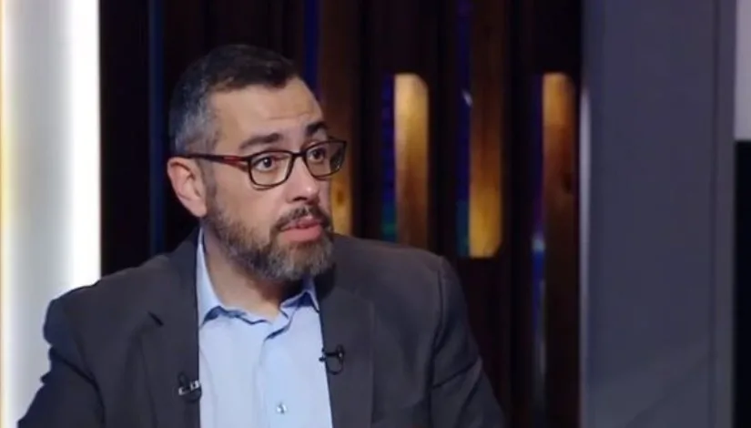 “خبير”: انخفاض الدولار بمقدار 50 قرشًا مقابل الجنيه نتيجة ضغوط انسحاب 800 مليون دولار من السوق “خبير”: انخفاض الدولار بمقدار 50 قرشًا مقابل الجنيه نتيجة ضغوط انسحاب 800 مليون دولار من السوق