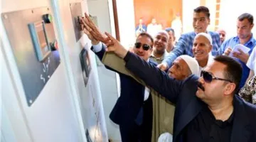 محافظ المنوفية يشارك في التشغيل التجريبي لمشروع الصرف الصحي بكفر شبرا بلولة في منوف