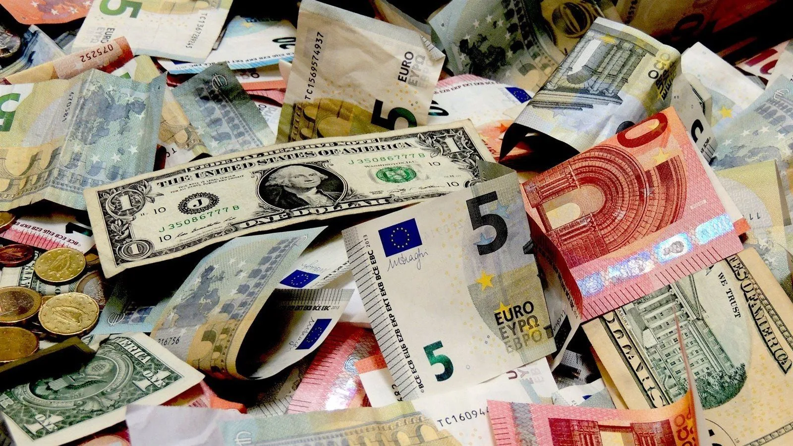أسعار الدولار والعملات الأجنبية في البنوك المصرية اليوم السبت 7 يونيو 2025
