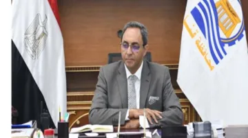 محافظ قنا يراقب إجراءات التقنين والتصالح والتغيرات البيئية.