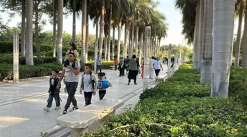 انظر… حديقة الأزهر تشهد توافدًا كثيفًا في اليوم الثاني من العيد
