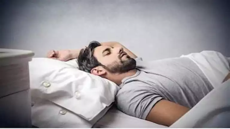 3 عناصر شائعة وسامة في غرفة نومك… كن حذرًا! 3 عناصر شائعة وسامة في غرفة نومك… كن حذرًا!