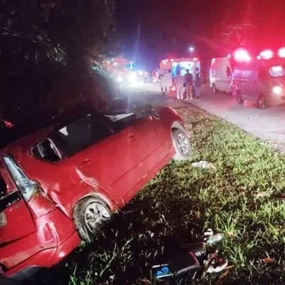 وفاة اثنين نتيجة تصادم شاحنة مع سيارة في ماليزيا وفاة اثنين نتيجة تصادم شاحنة مع سيارة في ماليزيا