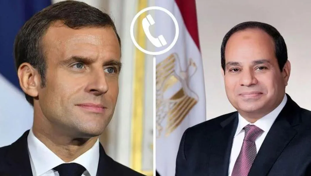 السيسي يتلقى مكالمة من ماكرون لمناقشة المستجدات الإقليمية والدولية وتنظيم الأوضاع في الشرق الأوسط. السيسي يتلقى مكالمة من ماكرون لمناقشة المستجدات الإقليمية والدولية وتنظيم الأوضاع في الشرق الأوسط.