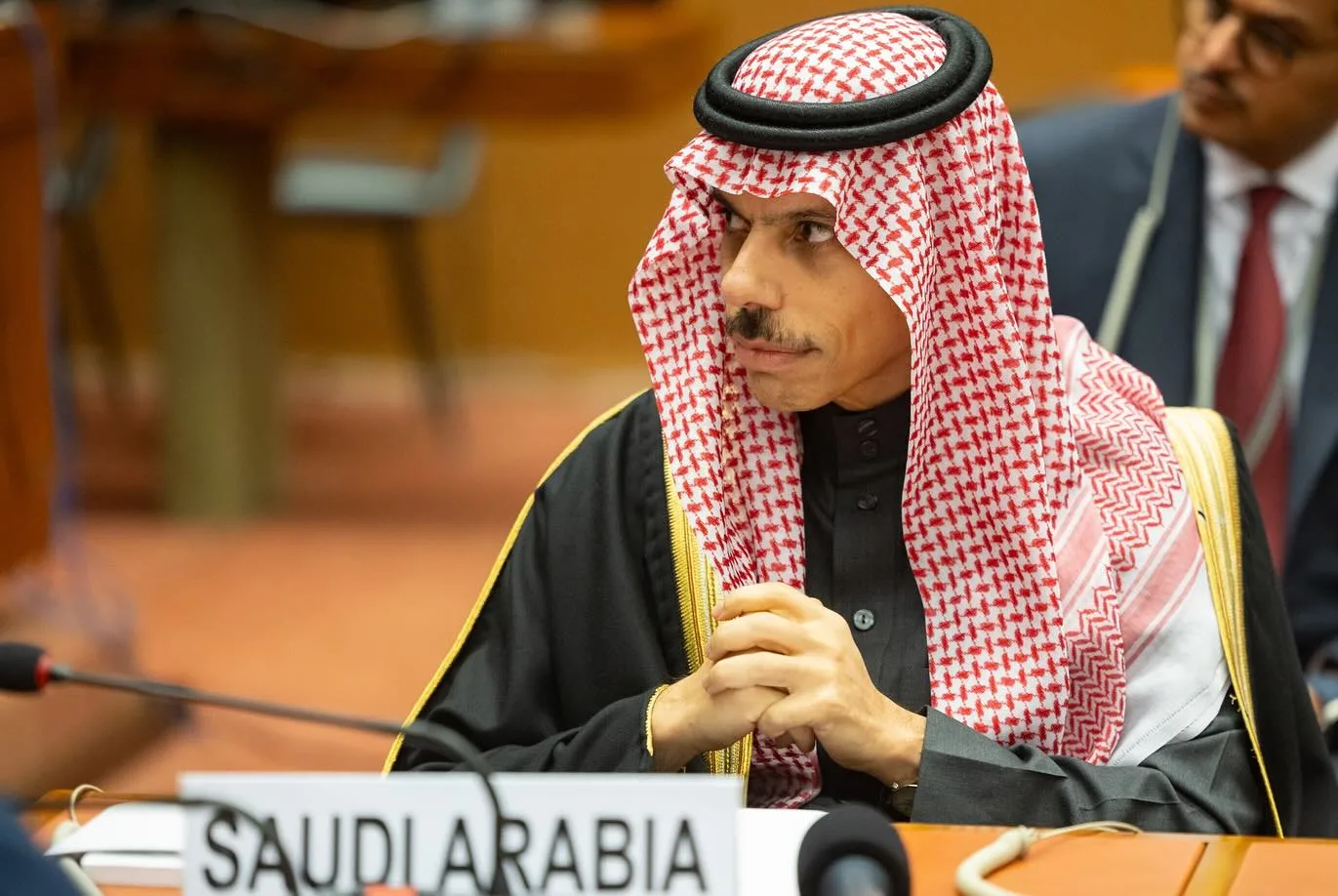 وزير الخارجية السعودي: إصرار إسرائيل على منع الوفد العربي من زيارة رام الله يعزز عزيمتنا على مواجهة تلك العنجهية. وزير الخارجية السعودي: إصرار إسرائيل على منع الوفد العربي من زيارة رام الله يعزز عزيمتنا على مواجهة تلك العنجهية.