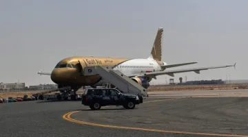 “الطيران المدني”: aterrizaje seguro de un avión en Kuwait tras un aviso de bomba a bordo