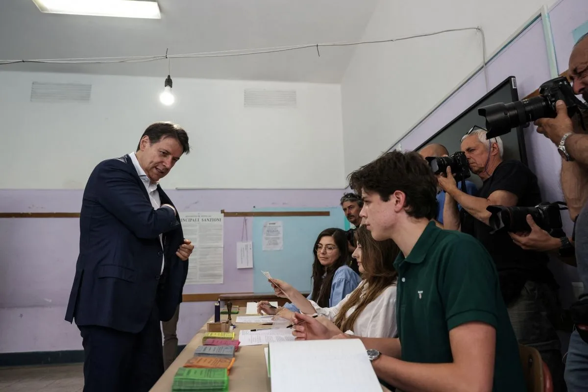 إخفاق الاستفتاء في إيطاليا حول قضايا التجنيس وحق العمل إخفاق الاستفتاء في إيطاليا حول قضايا التجنيس وحق العمل