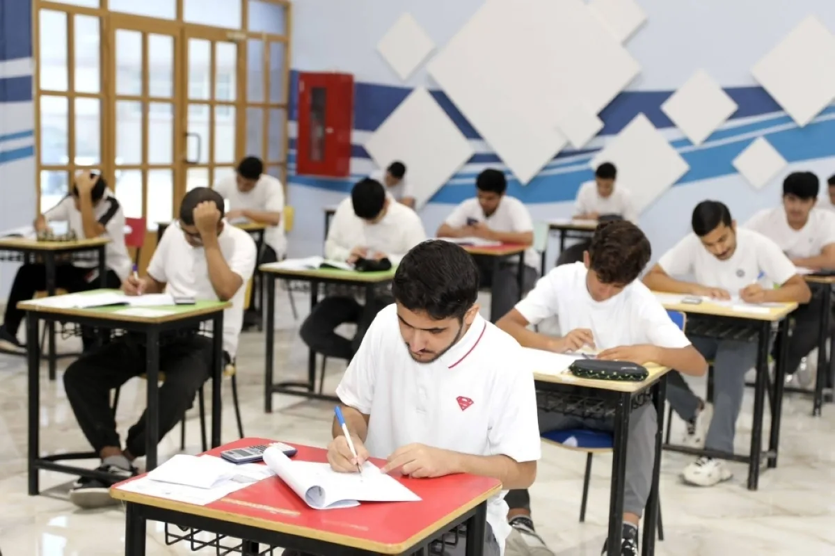 تراجع نسبة حرمان الطلاب في امتحانات الصف الثاني عشر بنسبة 37.8% في اليوم الأول.