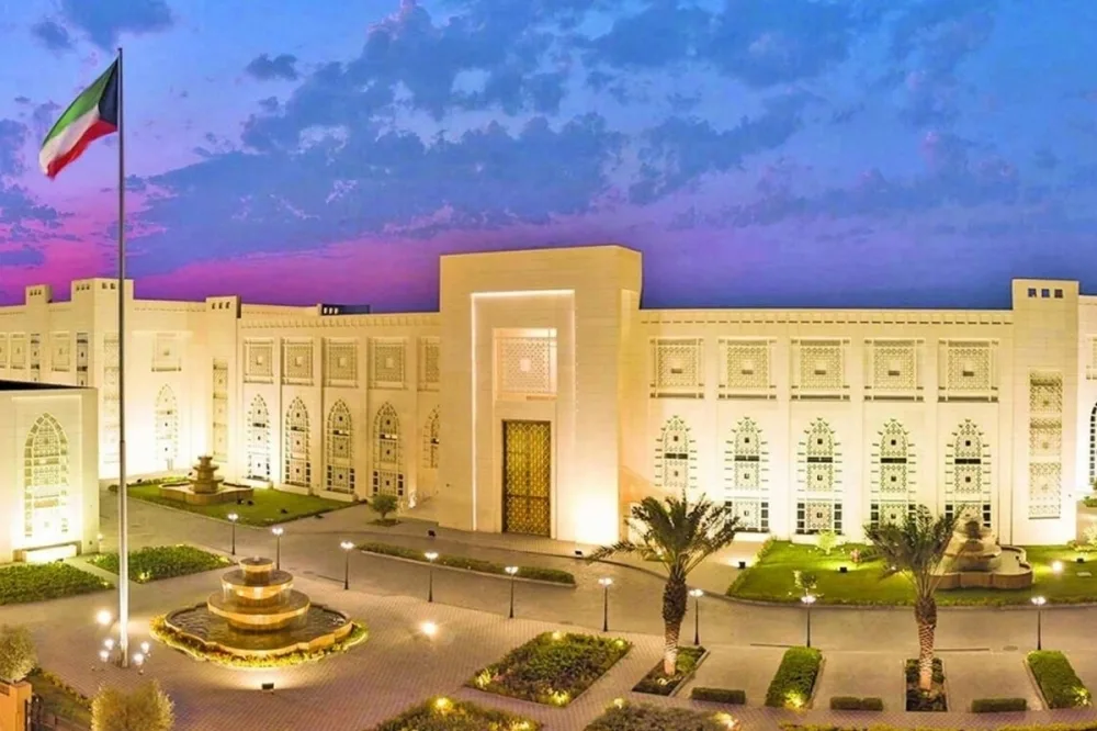 إدانات من دول الخليج للاعتداءات الإسرائيلية على إيران وتحذيرات بشأن آثارها المحتملة إدانات من دول الخليج للاعتداءات الإسرائيلية على إيران وتحذيرات بشأن آثارها المحتملة