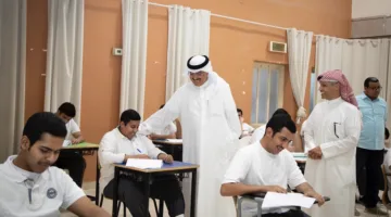 الطبطبائي يقوم بجولة ميدانية على لجان امتحانات الصف الثاني عشر