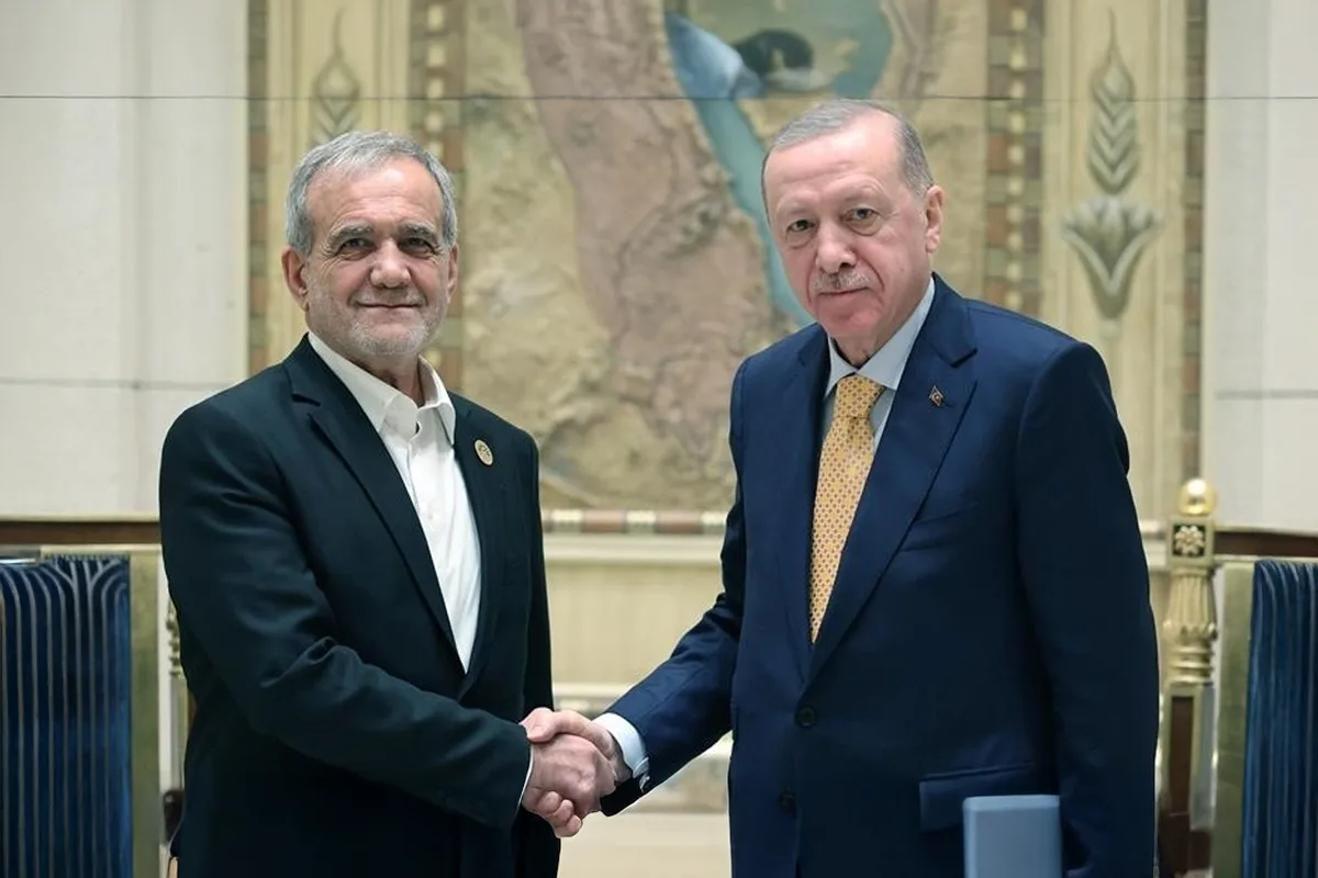 الرئيس التركي: نحن جاهزون للعب أي دور مسهل لإنهاء التوتر بين إسرائيل وإيران. الرئيس التركي: نحن جاهزون للعب أي دور مسهل لإنهاء التوتر بين إسرائيل وإيران.