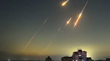 إيران تُهيّئ لشنّ أكبر هجوم صاروخي على إسرائيل.