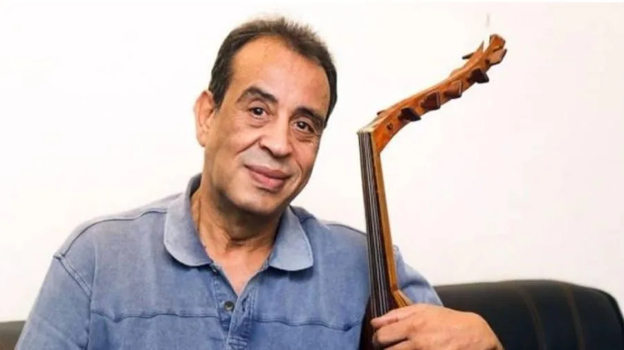 تأدية صلاة الجنازة على ابن صلاح الشرنوبي بعد صلاة الظهر في عمر مكرم تأدية صلاة الجنازة على ابن صلاح الشرنوبي بعد صلاة الظهر في عمر مكرم