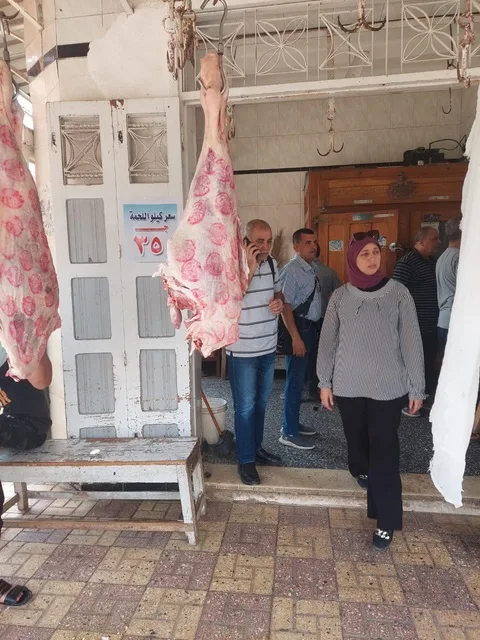 تموين البحيرة: ضبط 539 كيلو من اللحوم المذبوحة بطريقة غير قانونية وغير صالحة للاستهلاك. تموين البحيرة: ضبط 539 كيلو من اللحوم المذبوحة بطريقة غير قانونية وغير صالحة للاستهلاك.