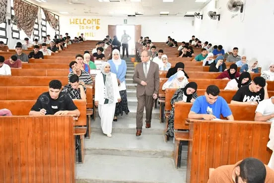 تنظيم اختبارات نهاية العام الأكاديمي بجامعة قناة السويس
