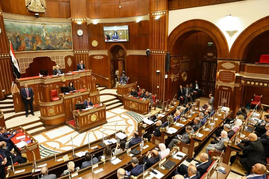 مجلس الشيوخ يشرع في جلسة علنية لدراسة تأثير قانون الضرائب على الممتلكات المبنية مجلس الشيوخ يشرع في جلسة علنية لدراسة تأثير قانون الضرائب على الممتلكات المبنية