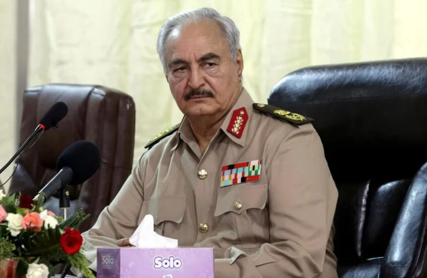 اتهام الجيش السوداني خليفة حفتر بتقديم الدعم لقوات الدعم السريع اتهام الجيش السوداني خليفة حفتر بتقديم الدعم لقوات الدعم السريع