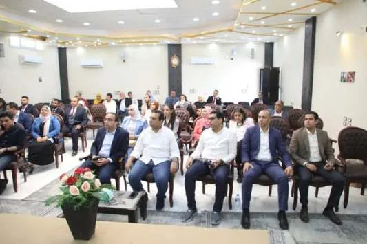 نائب محافظ قنا يشارك في جولة ميدانية لتفقد تجربة أول مجمع حكومي ذكي في مصر نائب محافظ قنا يشارك في جولة ميدانية لتفقد تجربة أول مجمع حكومي ذكي في مصر