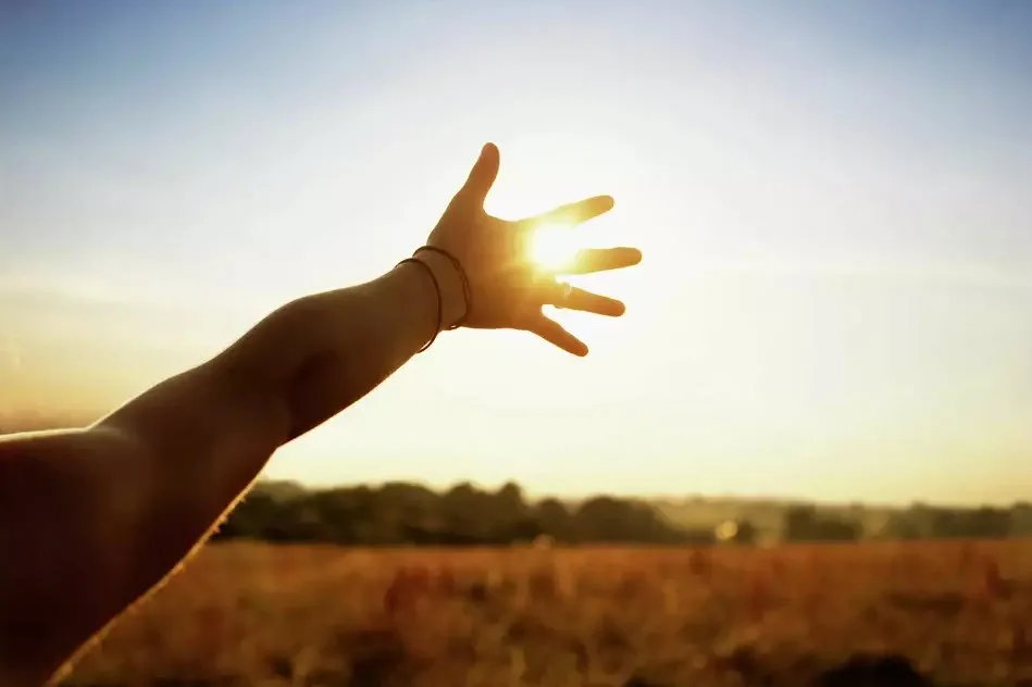 5 دقائق يوميًا لتحسين مزاجك.. استمر في هذه الأنشطة! 5 دقائق يوميًا لتحسين مزاجك.. استمر في هذه الأنشطة!