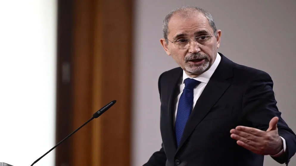 الصفدي يشدد على أهمية التوصل إلى اتفاق لوقف إطلاق النار في غزة وتبادل الأسرى. الصفدي يشدد على أهمية التوصل إلى اتفاق لوقف إطلاق النار في غزة وتبادل الأسرى.