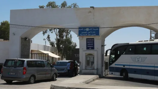 تغيير مواعيد عمل جسر الملك حسين يومي الاثنين والثلاثاء تغيير مواعيد عمل جسر الملك حسين يومي الاثنين والثلاثاء
