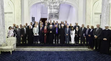 وزير الأوقاف: مصر مثال متميز في الوحدة الوطنية والتضامن بين المواطنين