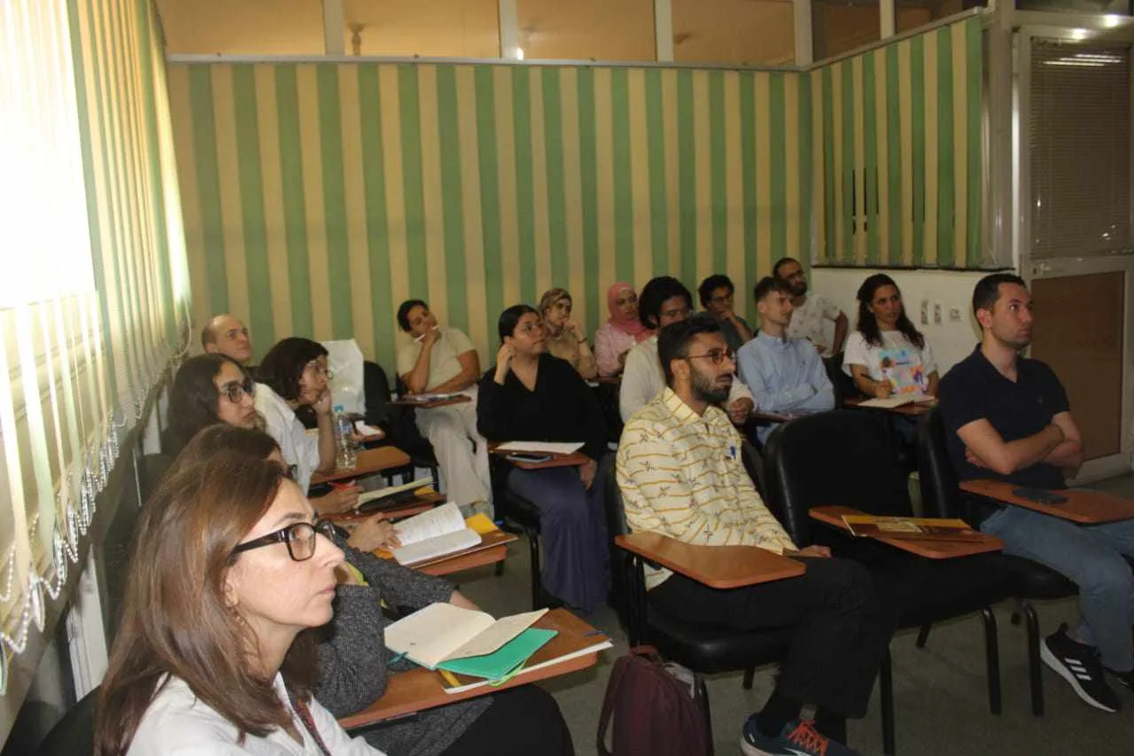 مركز المكتبة يستضيف أنشطة التدريب العملي في ترميم المخطوطات مركز المكتبة يستضيف أنشطة التدريب العملي في ترميم المخطوطات