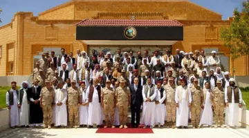 المنطقة الغربية العسكرية تعقد اجتماعاً واسعاً مع شيوخ وعواقل محافظة مطروح