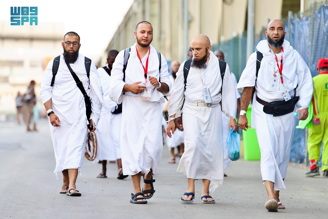 قد تكون صورة ‏‏‏٨‏ أشخاص‏ و‏نص‏‏