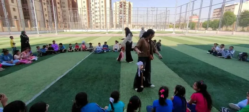 فعاليات وورش عمل مختلفة لأطفال روضة السيدة زينب احتفالًا باليوم العالمي للعب فعاليات وورش عمل مختلفة لأطفال روضة السيدة زينب احتفالًا باليوم العالمي للعب