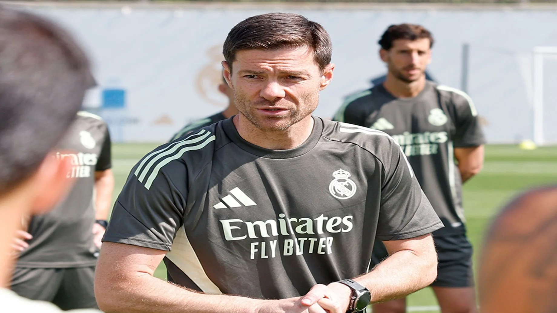 خطة ألونسو تقضي على استراتيجية النجم الواحد في ريال مدريد