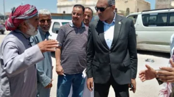 محافظ مطروح يقرر إنهاء خدمات نائب رئيس مدينة براني وإحالة مدير النظافة للتحقيق بسبب تدهور الأوضاع.