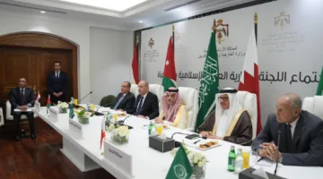 بعد عجز الوصول إلى رام الله.. اللجنة العربية الإسلامية تعقد اجتماعًا مع الرئيس الفلسطيني عبر الفيديو.