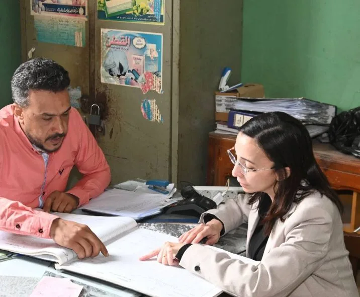 محافظ البحيرة يوجه بفحص سجلات الجمعية الزراعية في إدفينا محافظ البحيرة يوجه بفحص سجلات الجمعية الزراعية في إدفينا