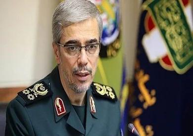 أنباء عن وفاة رئيس الأركان الإيراني محمد باقري أنباء عن وفاة رئيس الأركان الإيراني محمد باقري
