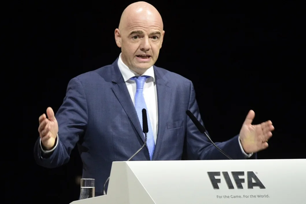 إنفانتينو يبارك لفريق بيراميدز بفوزه بلقب دوري الأبطال ويعلن عن مشاركته في كأس العالم للأندية 2029. إنفانتينو يبارك لفريق بيراميدز بفوزه بلقب دوري الأبطال ويعلن عن مشاركته في كأس العالم للأندية 2029.
