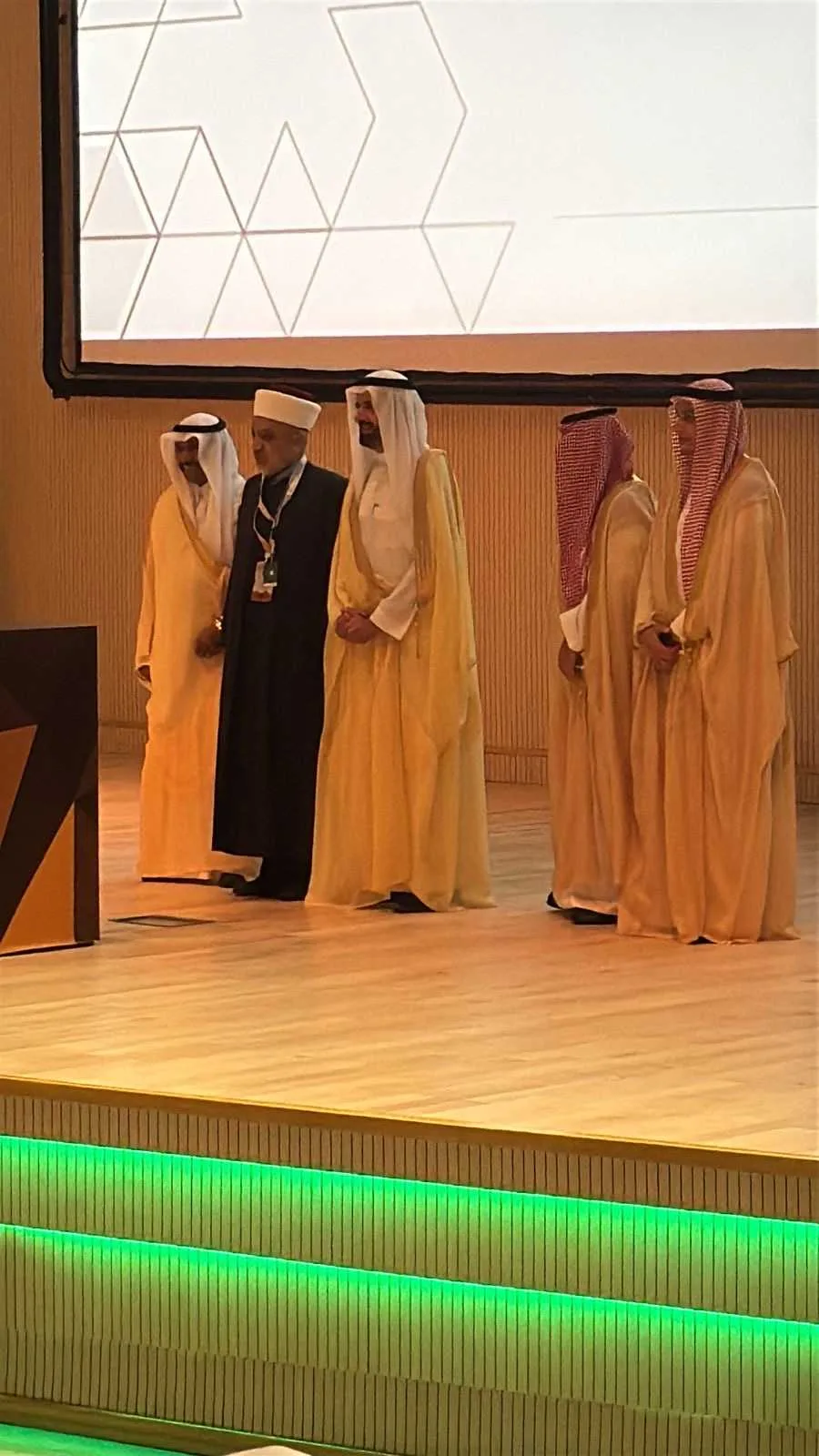 إنجاز تاريخي: الأردن ينال الجائزة الفضية لبيّتُم. إنجاز تاريخي: الأردن ينال الجائزة الفضية لبيّتُم.