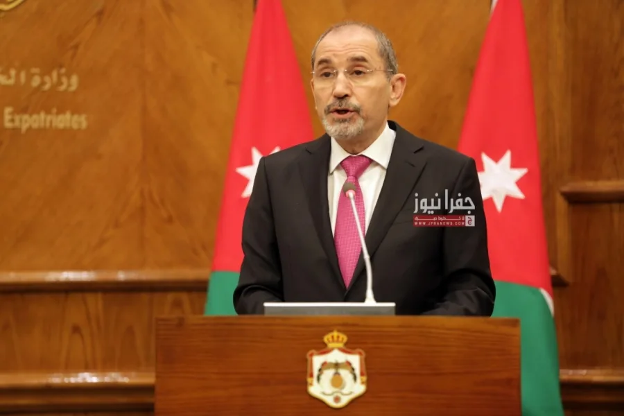 الصفدي يناقش مع وزيري خارجية النرويج واليونان تصاعد التوتر في المنطقة الصفدي يناقش مع وزيري خارجية النرويج واليونان تصاعد التوتر في المنطقة
