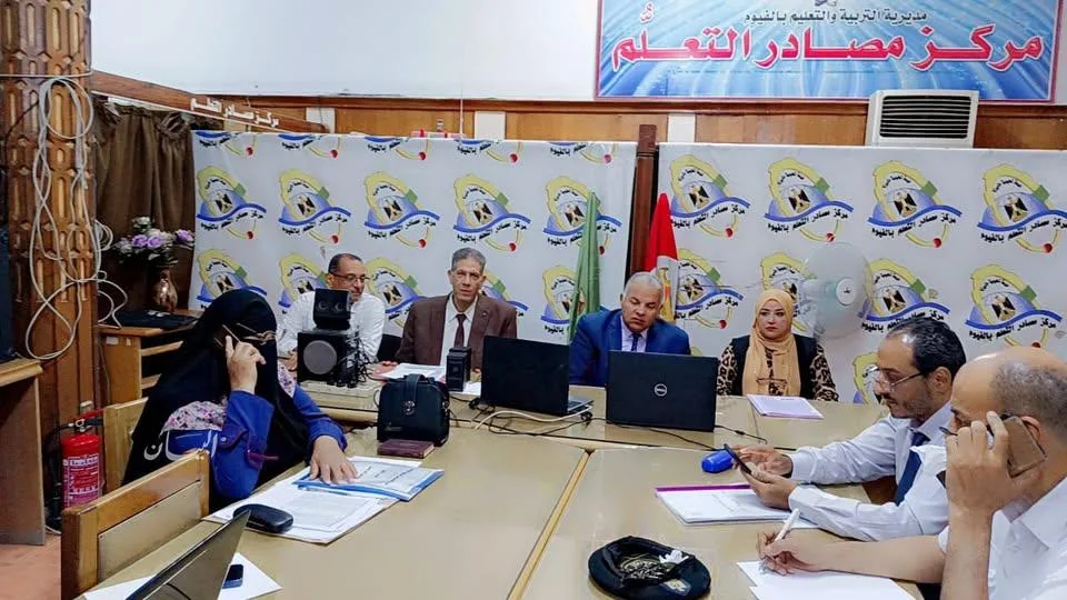 اليوم الثاني لبدء ماراثون امتحانات الثانوية العامة ورصدها من غرفة العمليات اليوم الثاني لبدء ماراثون امتحانات الثانوية العامة ورصدها من غرفة العمليات