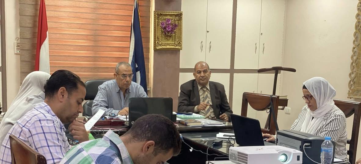 مدير تعليم السويس يعلن عدم ورود أي شكاوى إلى غرفة العمليات خلال امتحانات الثانوية العامة.