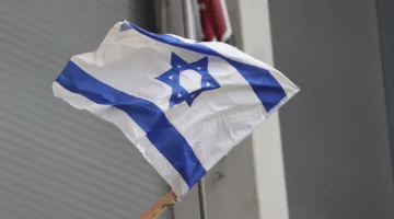 الهيئة الإسرائيلية للبث تدعي: الولايات المتحدة تحذر بريطانيا وفرنسا من الاعتراف بفلسطين