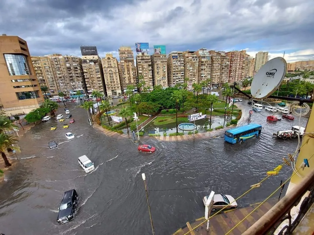 وزيرة البيئة: نتخذ إجراءات لمواجهة خطر inundation في الإسكندرية والدلتا.. وقد أنشأنا 16 مدينة في الصحراء المصرية وزيرة البيئة: نتخذ إجراءات لمواجهة خطر inundation في الإسكندرية والدلتا.. وقد أنشأنا 16 مدينة في الصحراء المصرية