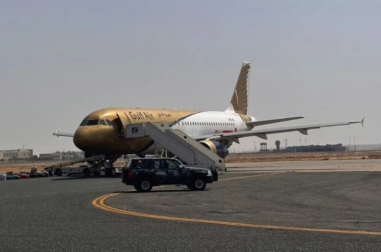 هبوط آمن لطائرة في الكويت بعد تلقي بلاغ بوجود قنبلة على متنها هبوط آمن لطائرة في الكويت بعد تلقي بلاغ بوجود قنبلة على متنها